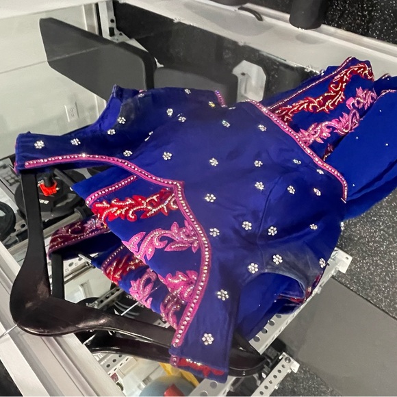 Saree - Picture 2 of 5